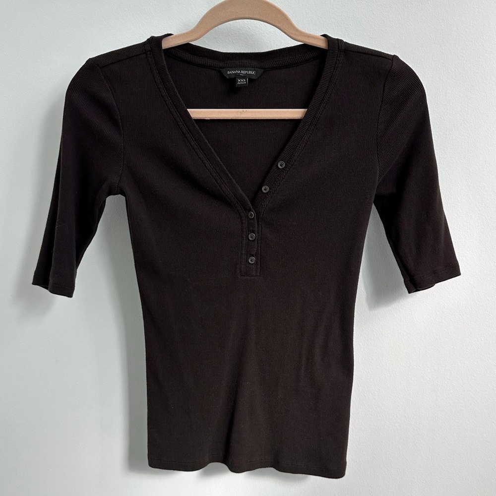 Banana Republic Ribbed Elbow Sleeve Shirt